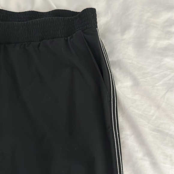 Gently used black and white pinstripe swoosh joggers from Banana Republic - Picture 3 of 4